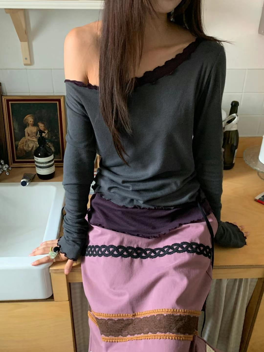(Preorder) Contrast Off-shoulder Loose-fit Drape Layered Frill Long-sleeve T-shirt