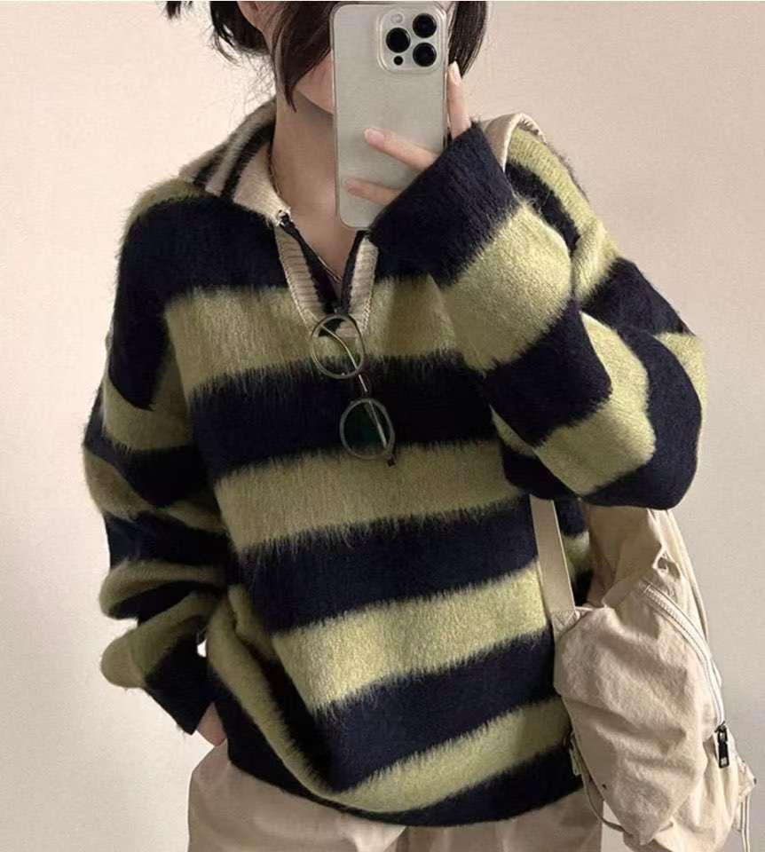 (Preorder) Unisex Collar Brush Striped Knitwear