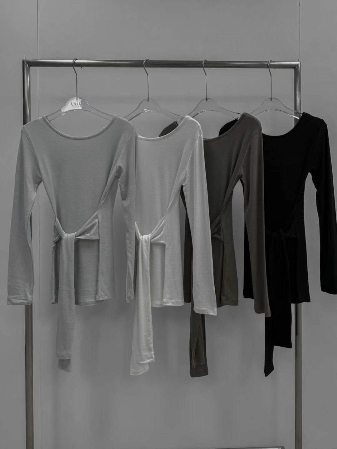(Preorder) Layered Waist-Slimming Long Sleeve Feminine Hug Tee