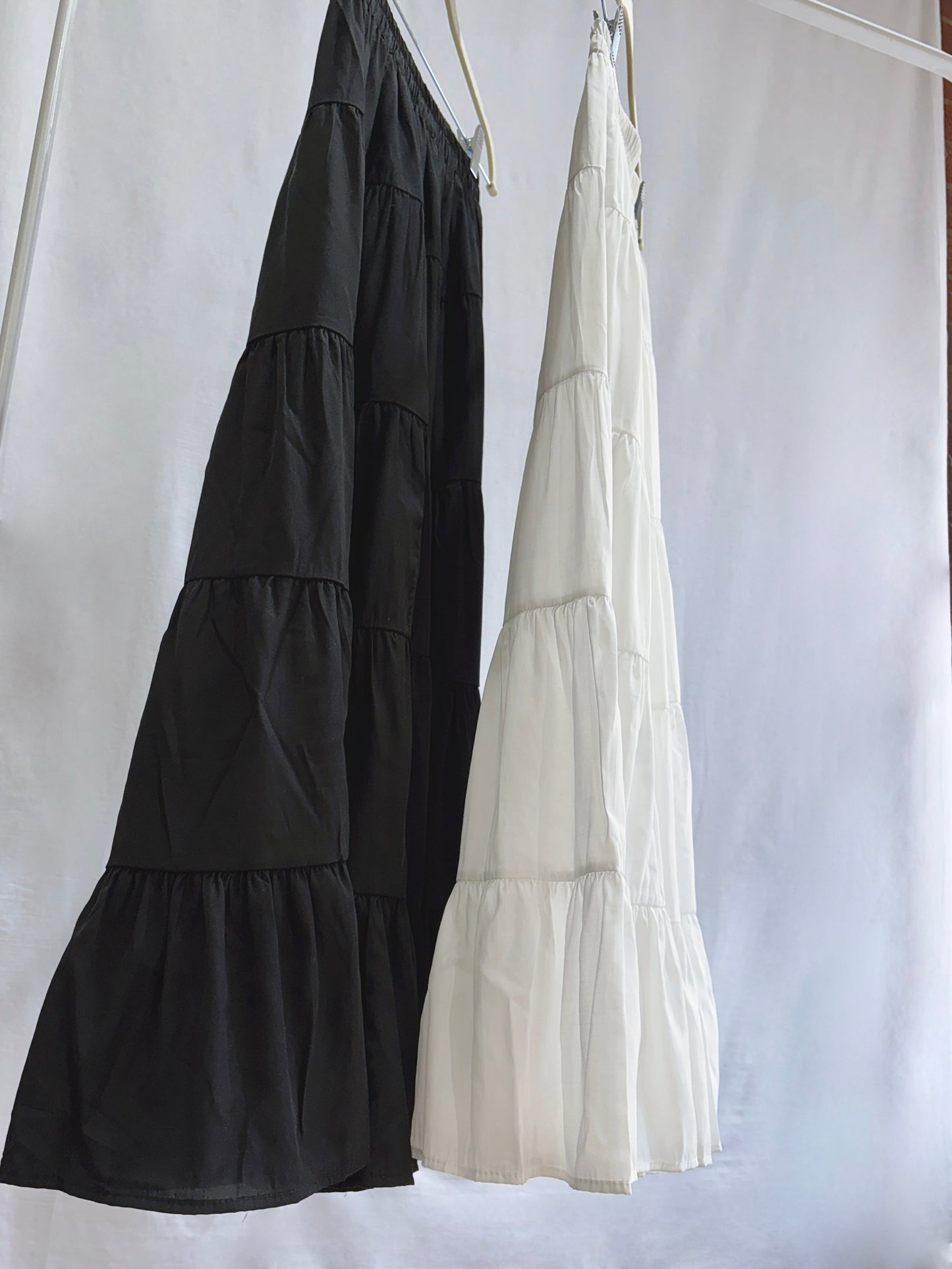 Flowy 5-Tiered Flared Ruffle Maxi skirt (2 Colours)