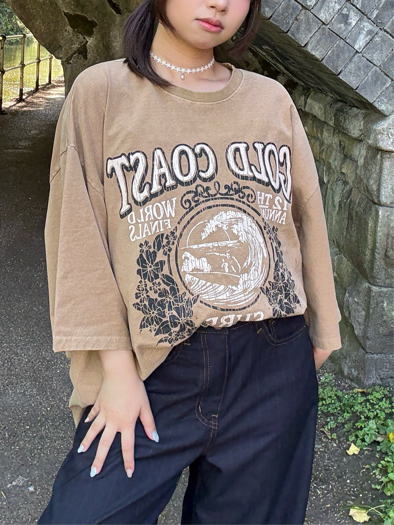 Unisex Overfit Pigment Gold Coast Short Sleeve T Shirt