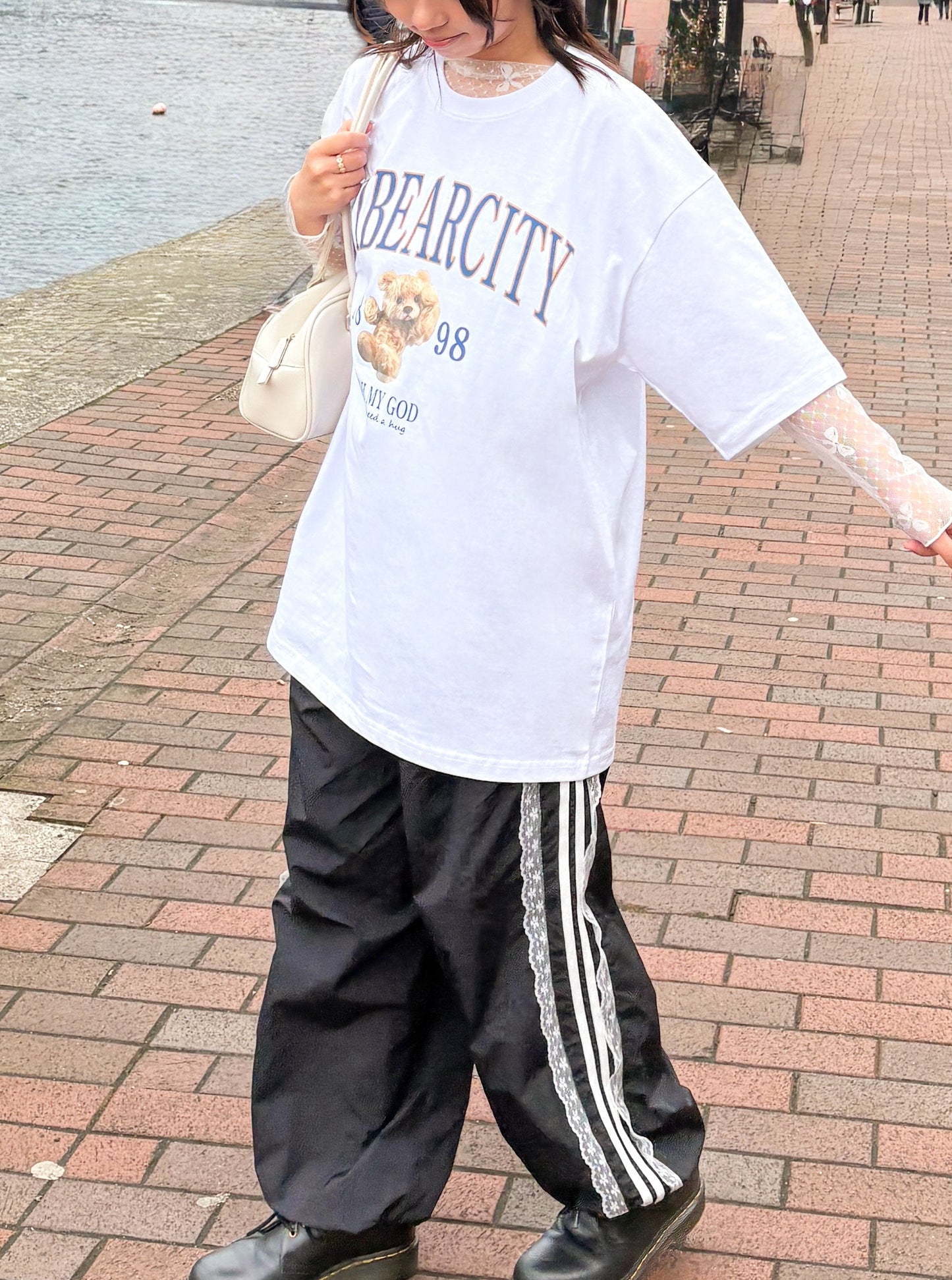 Oversized Uni Bear City Print T-shirt