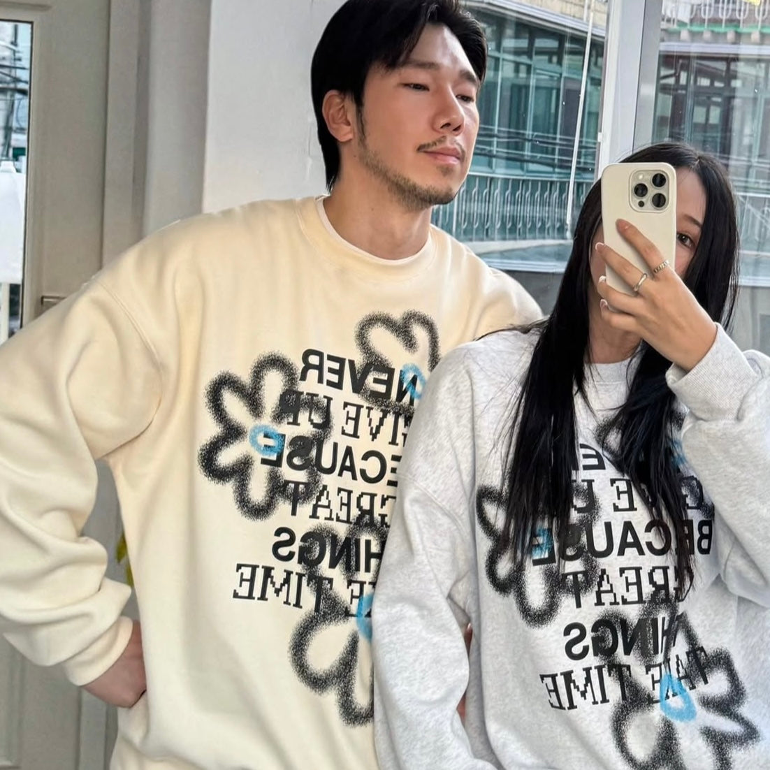 (Preorder) Unisex Flower Painting Sweatshirt with Fleece Lining