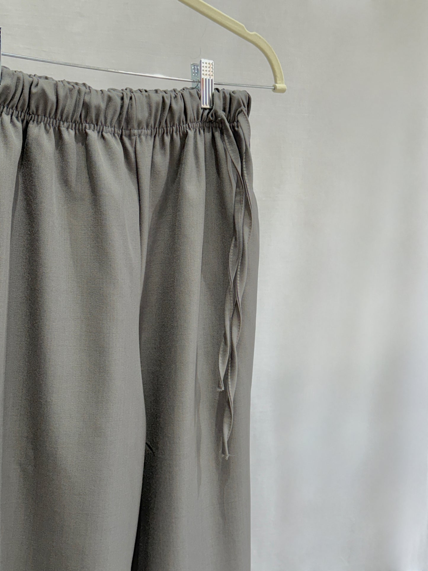 Ribbon Tie Track Long Slacks (All-Season)