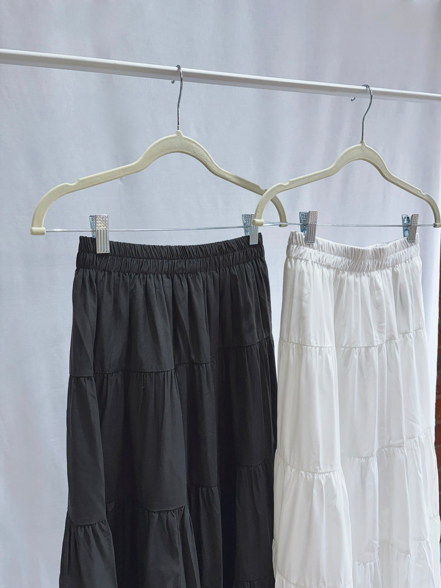 Flowy 5-Tiered Flared Ruffle Maxi skirt (2 Colours)