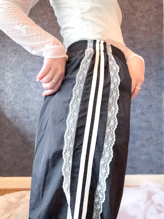 Mave Y2K Lace-Panel Wide-Leg Trousers