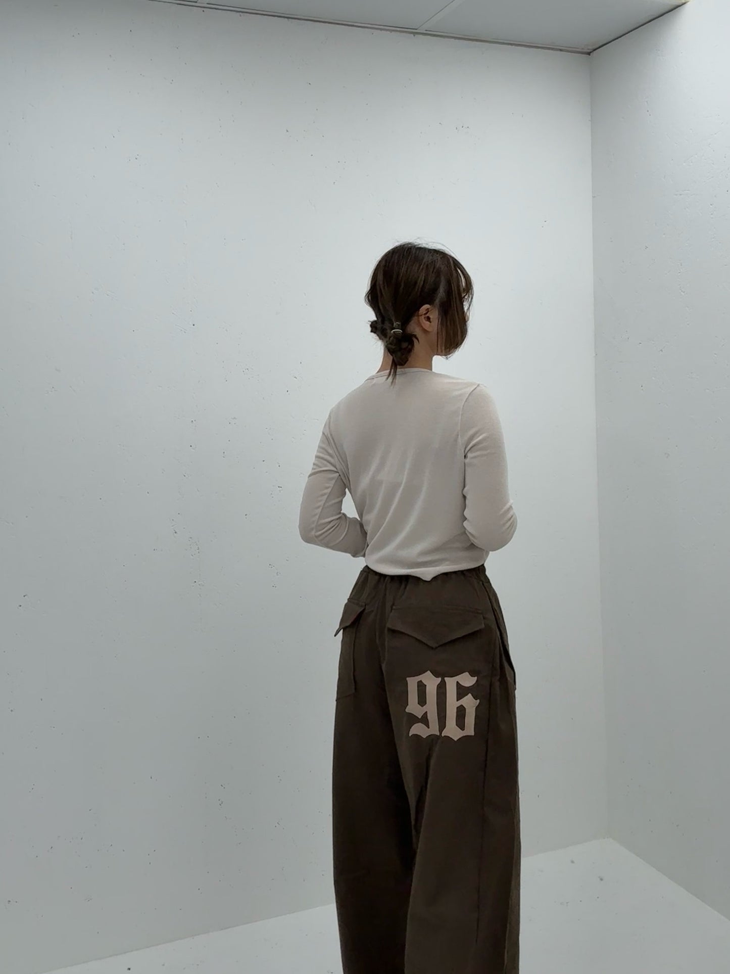 96 Embroidered Back Pocket Snap Pants  (Brown)