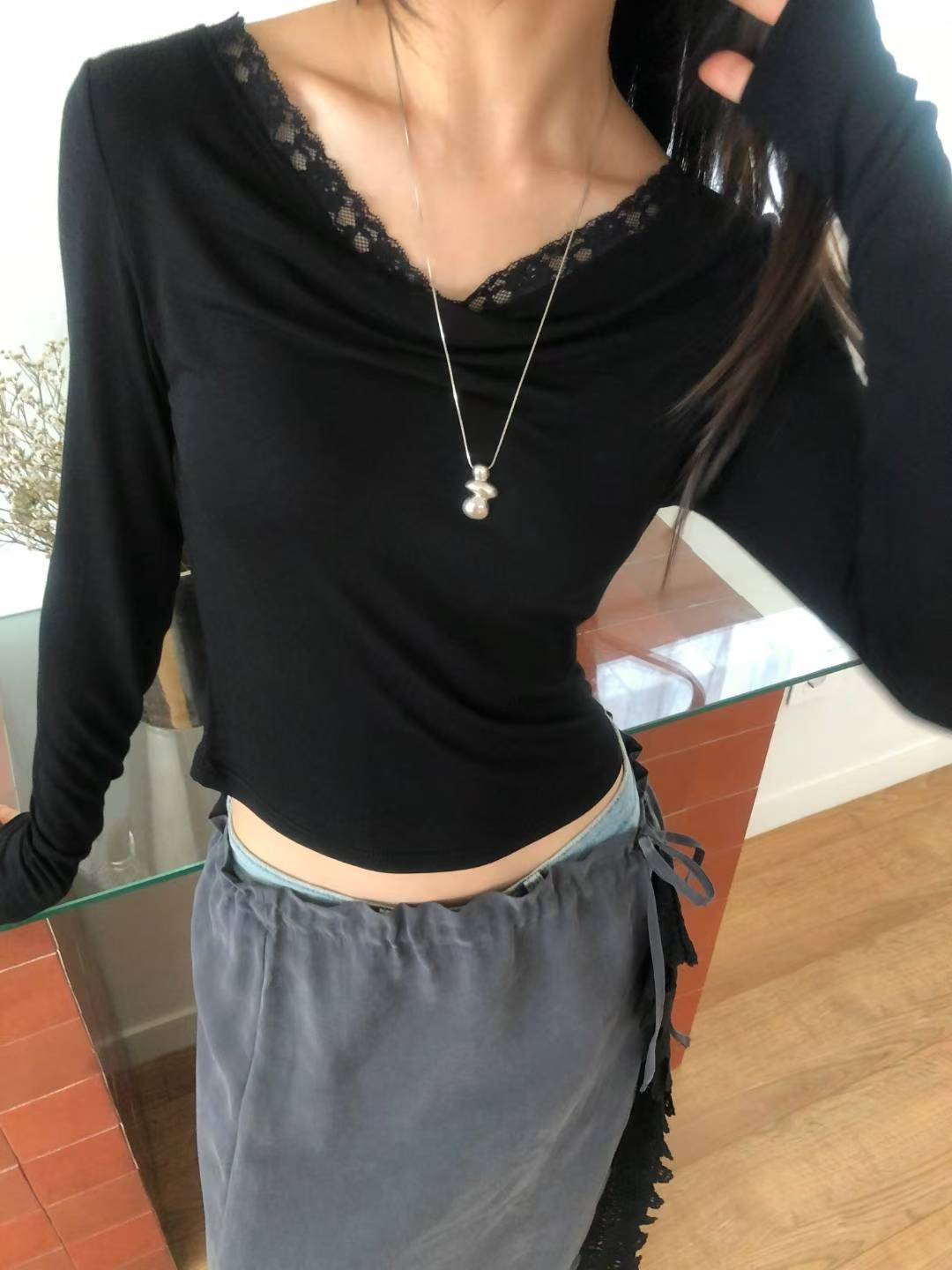 (Preorder) Shirred Lace Slim Drape Layered Long-Sleeve T-shirt (3 Colours)