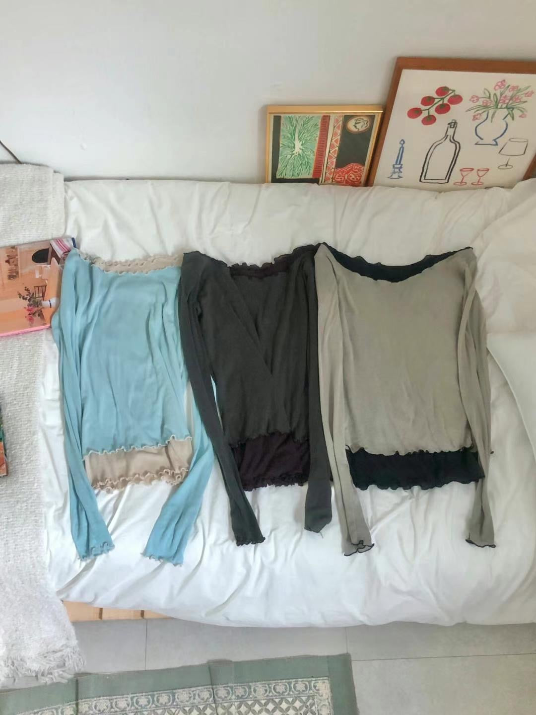 (Preorder) Contrast Off-shoulder Loose-fit Drape Layered Frill Long-sleeve T-shirt