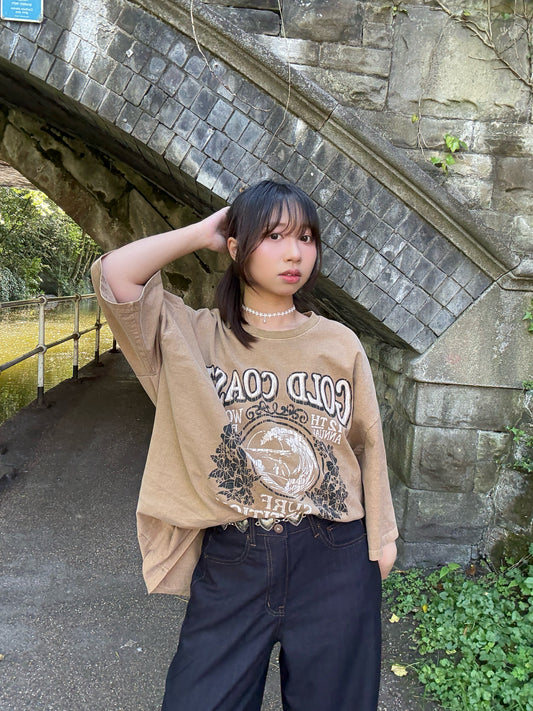 Unisex Overfit Pigment Gold Coast Short Sleeve T Shirt