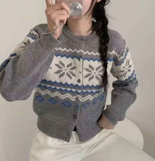 (Preorder) Snow Flower Knit Cardigan