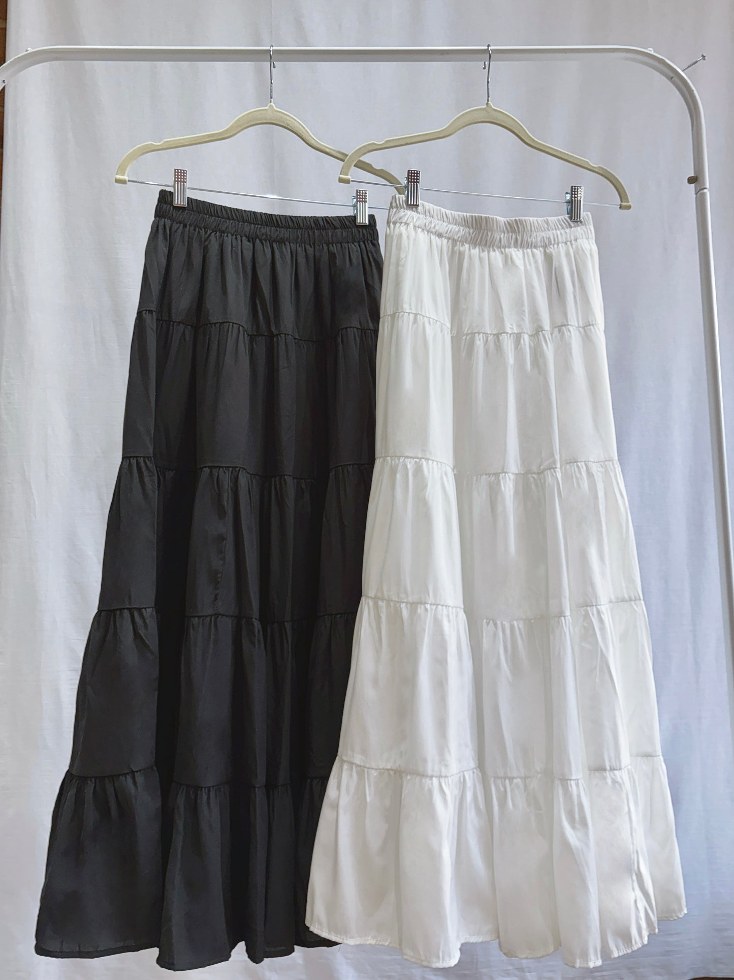 Flowy 5-Tiered Flared Ruffle Maxi skirt (2 Colours)