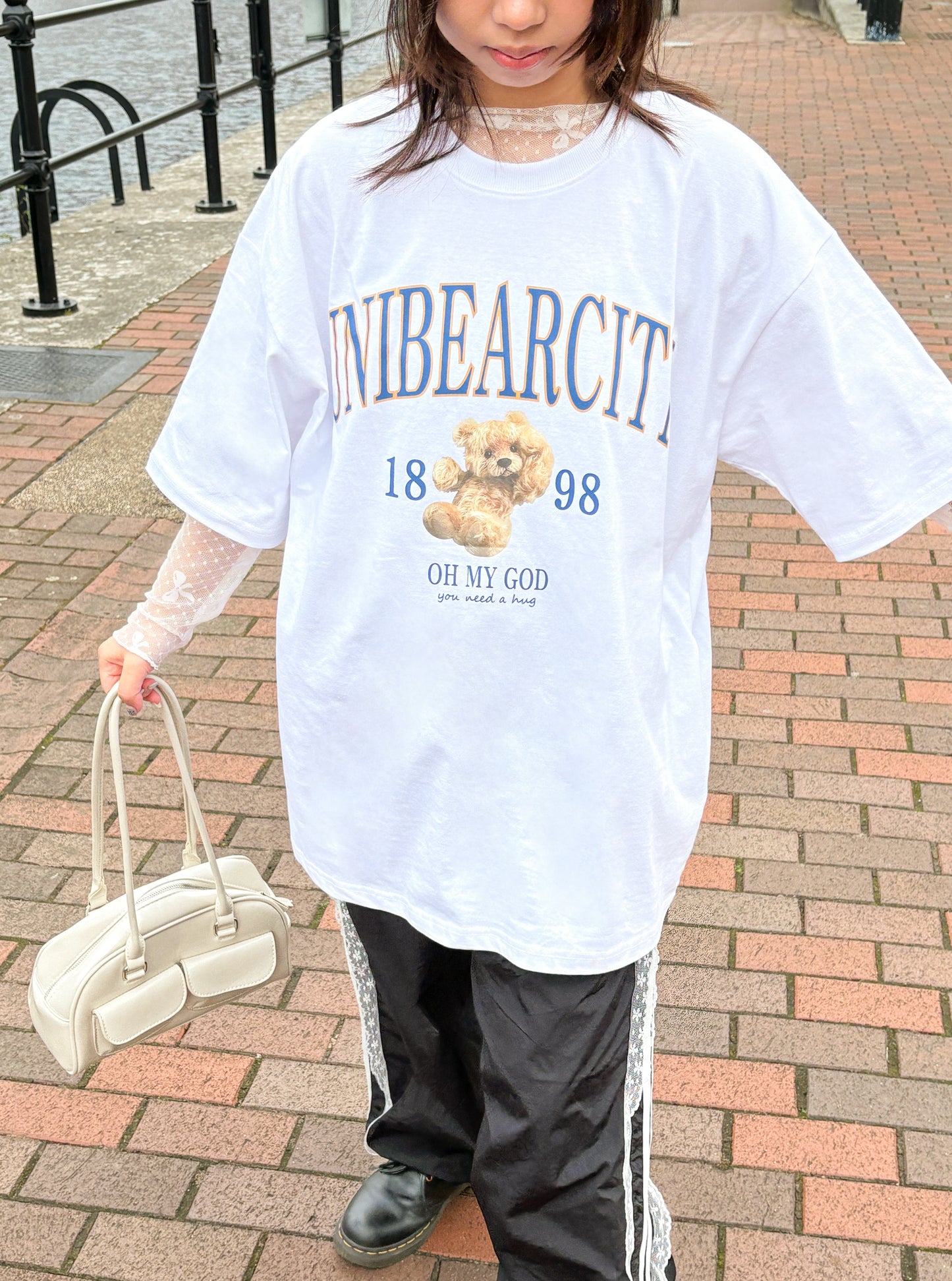 Oversized Uni Bear City Print T-shirt