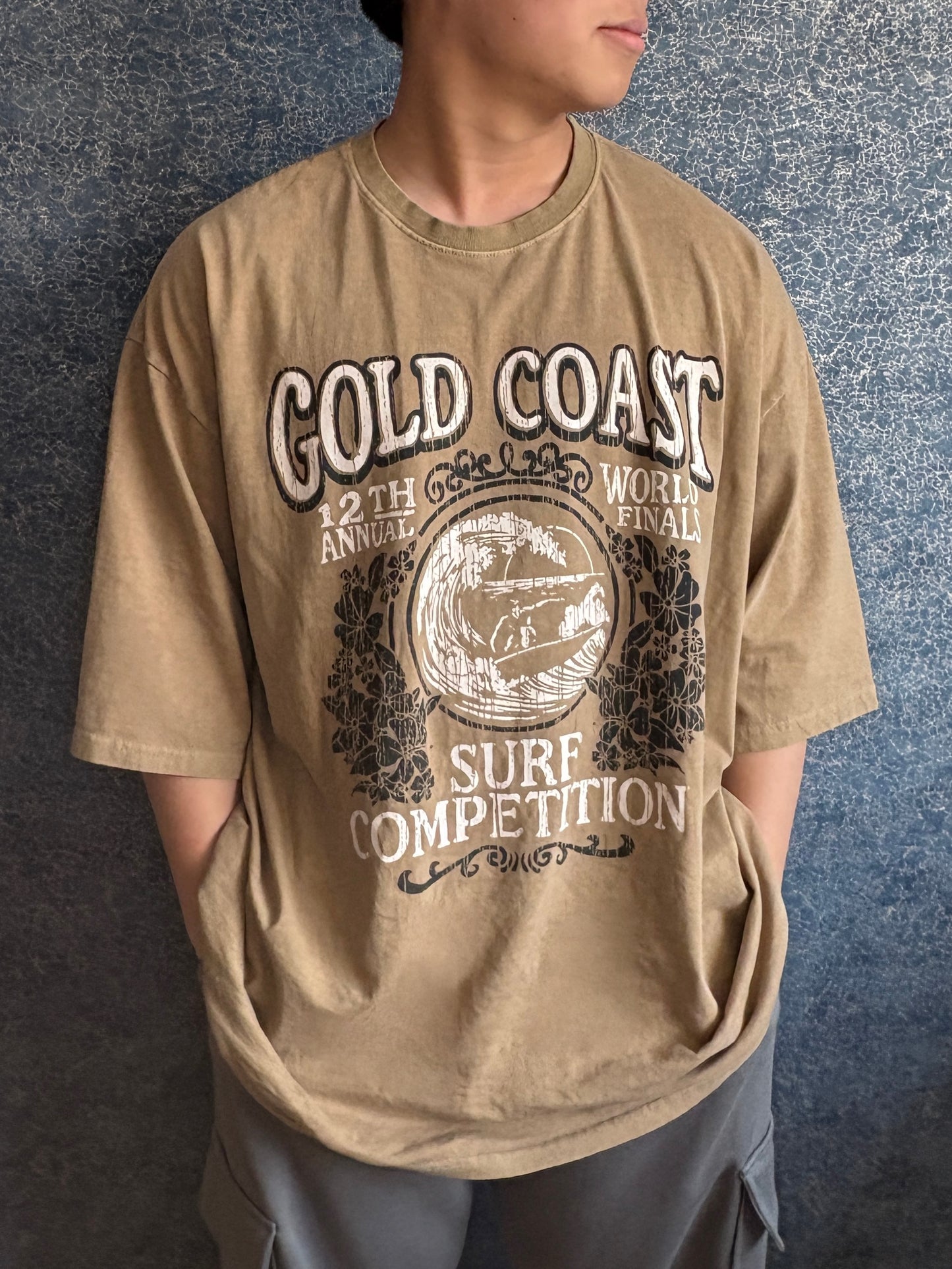Unisex Overfit Pigment Gold Coast Short Sleeve T Shirt