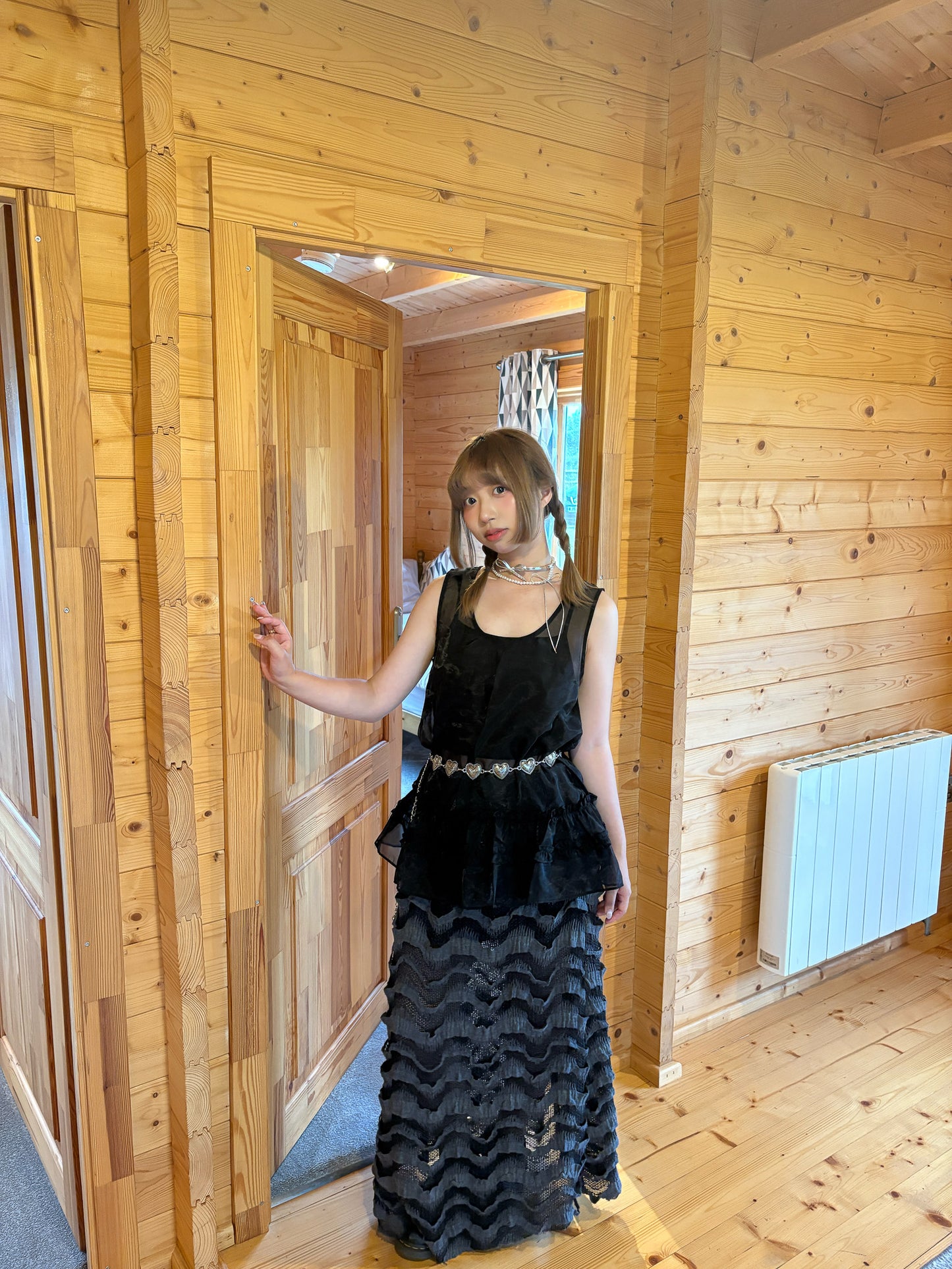 Lace CanCan Wave Skirt – Two-Tone Banded Waist with Slit (Black)