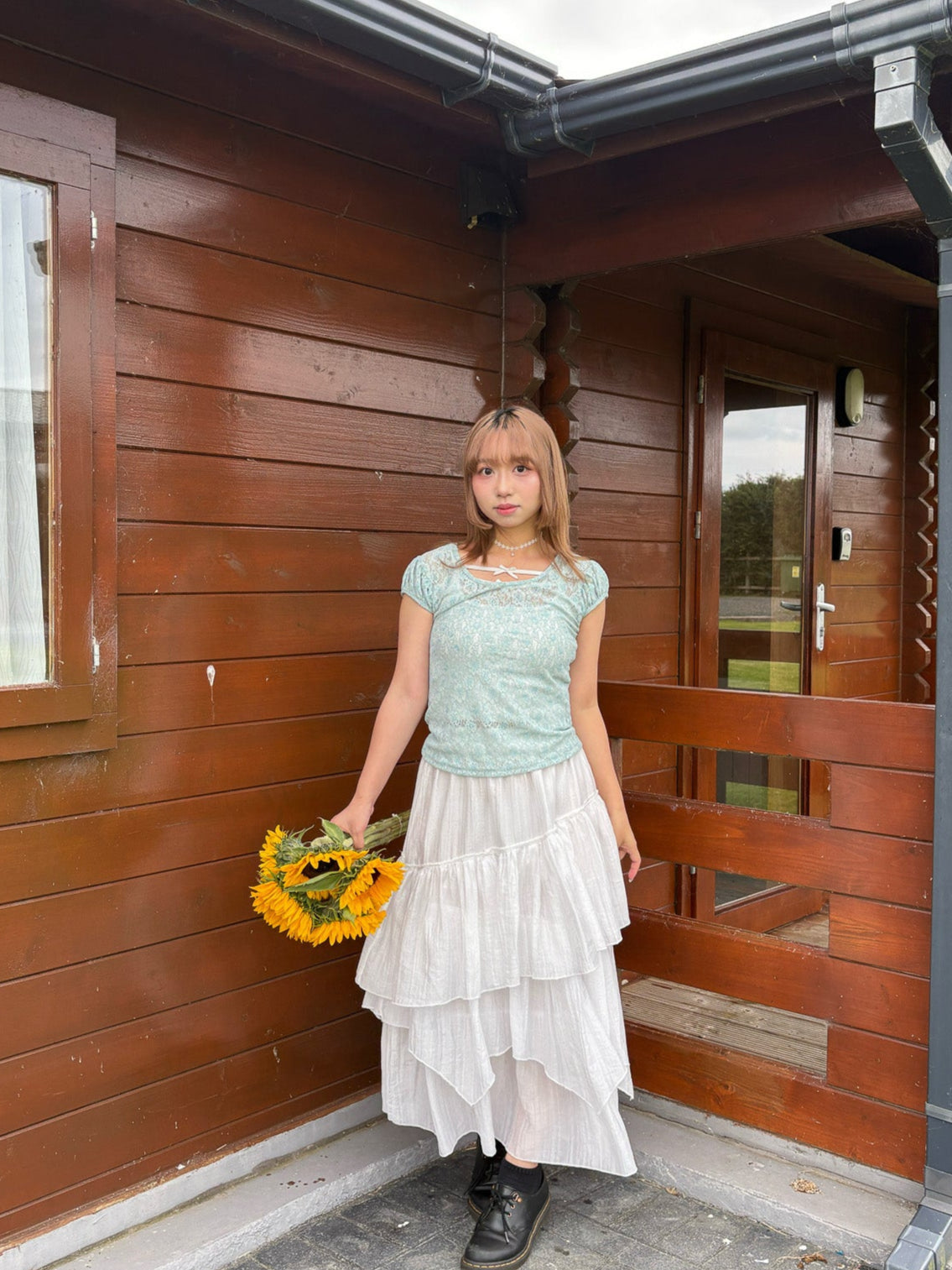 Rose sleeve lace shirring T-shirt (2 Colours)