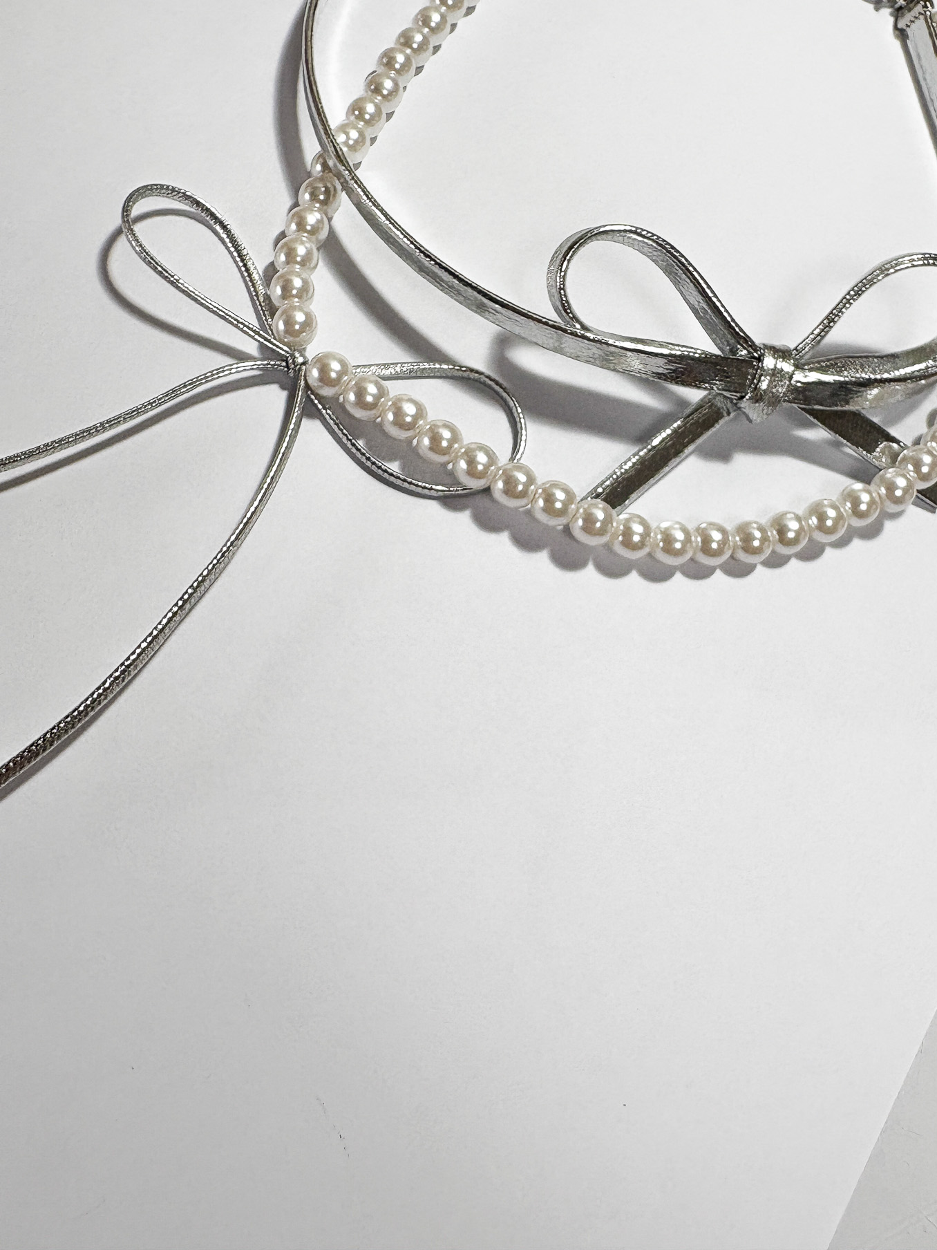 Double Ribbon Pearl Necklace