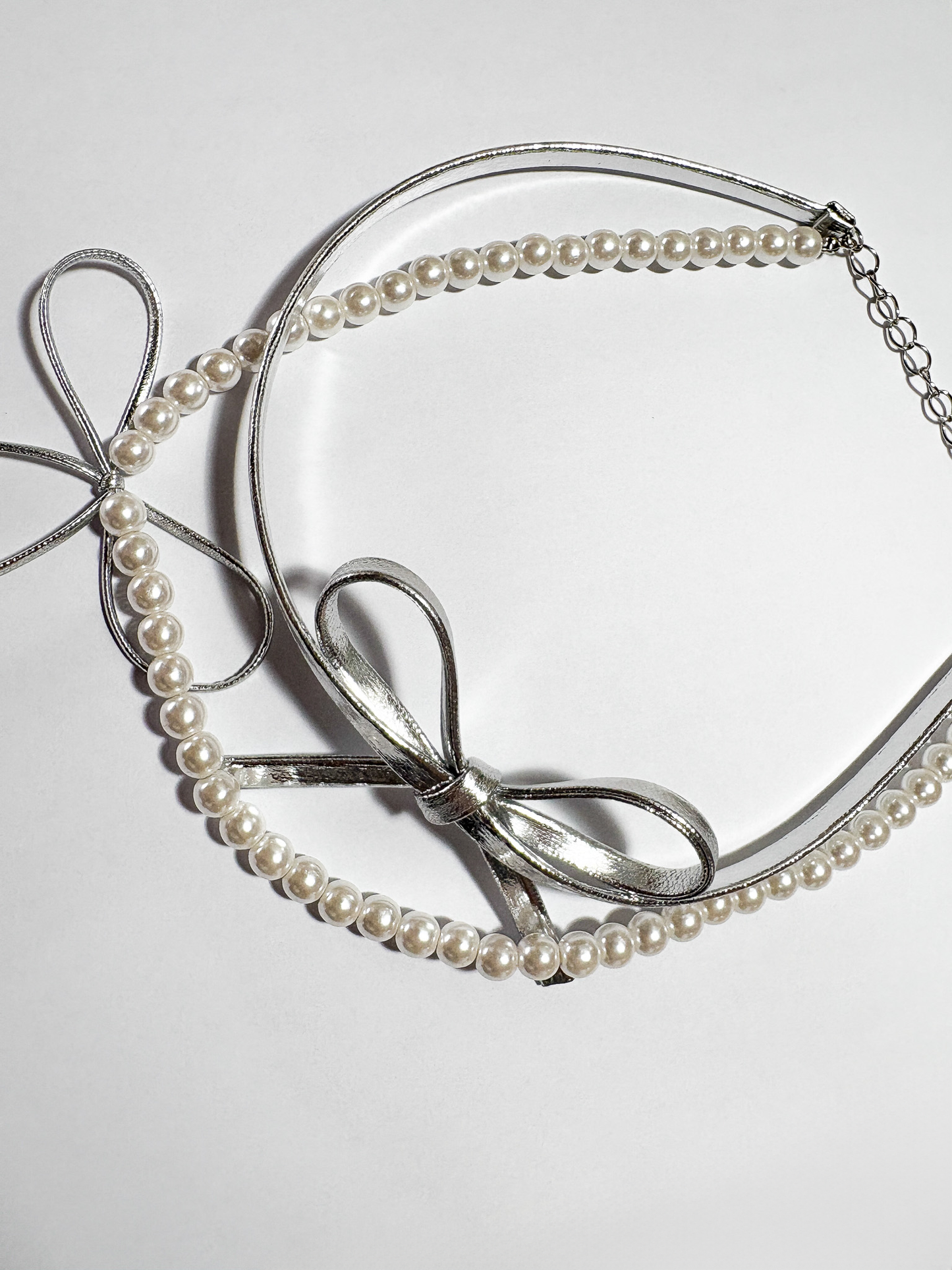 Double Ribbon Pearl Necklace