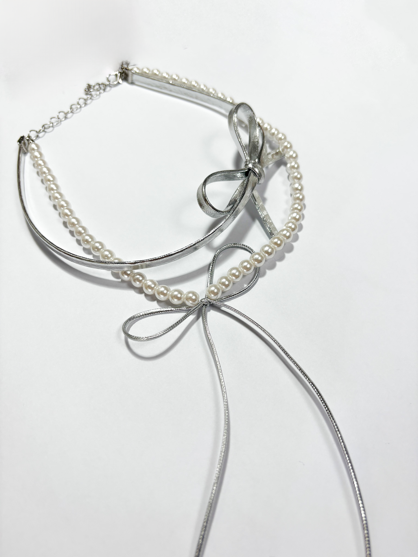 Double Ribbon Pearl Necklace