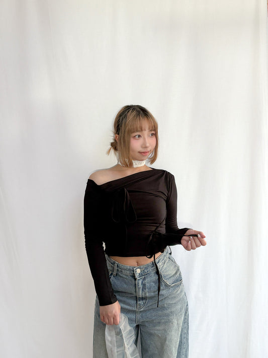 Off-shoulder Strap Ribbon Shirring Long Sleeve Top (black)