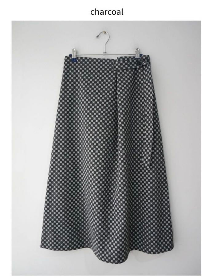 (Preorder) A-Line Check Button Skirt