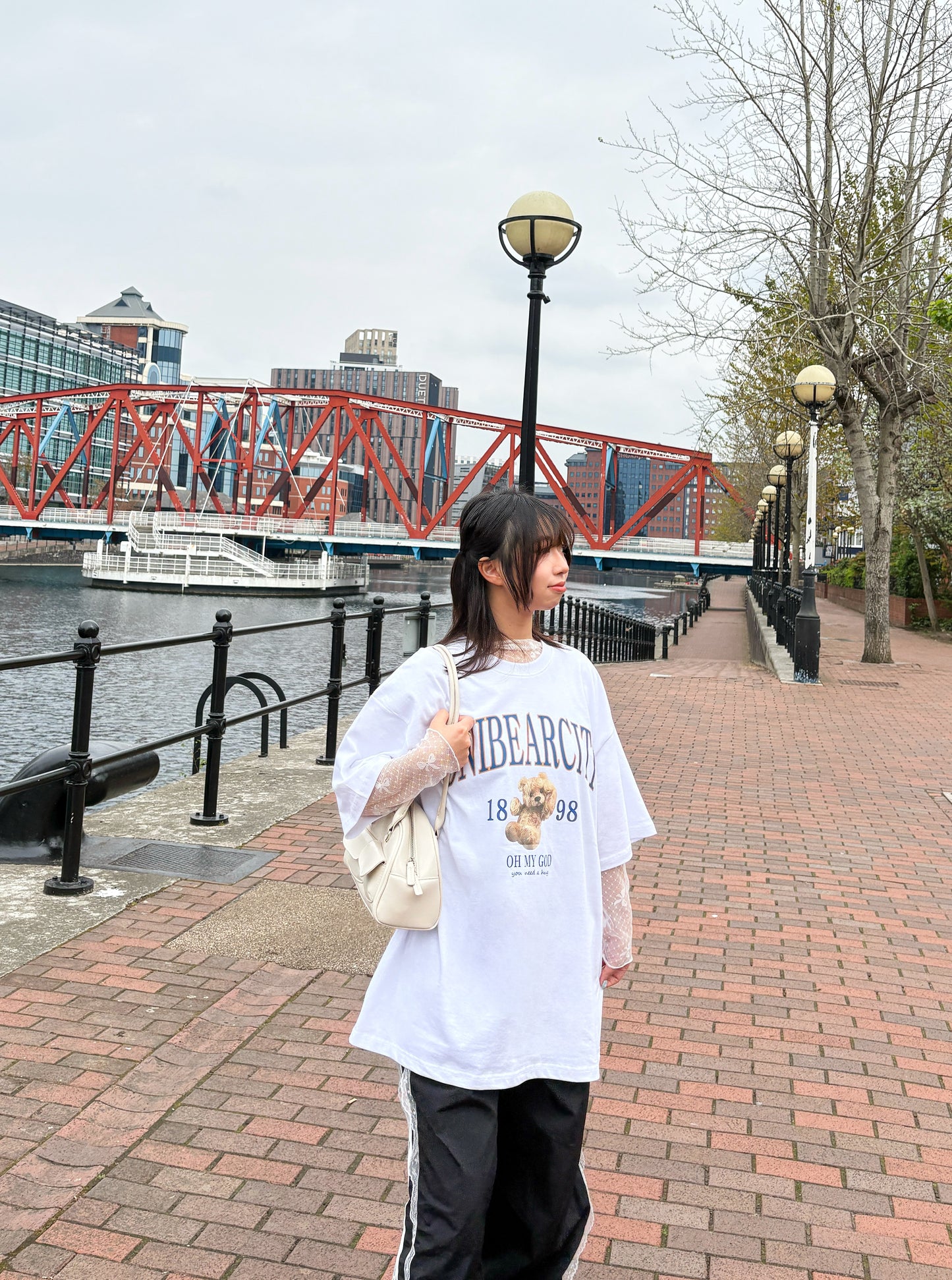 Oversized Uni Bear City Print T-shirt