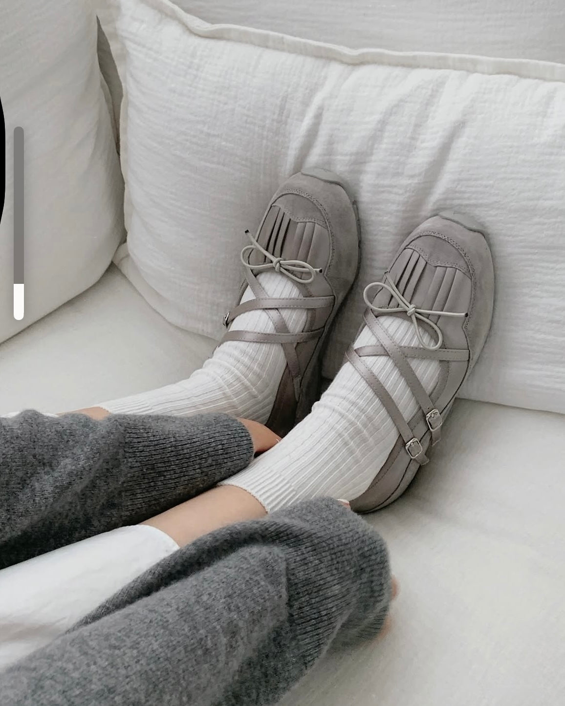 Fringe Ribbon Sneakers (Grey)