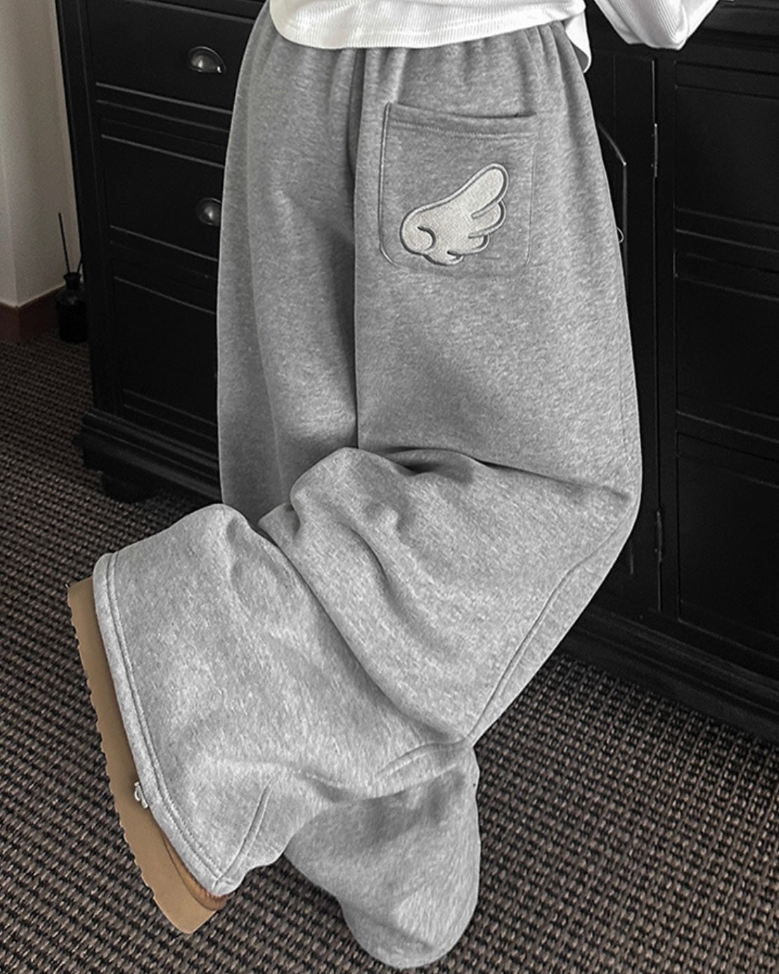 [LOOXP MADE] Sheepskin Short & Long Angel Embroidery Cut-Line Banding Wide Training Long Pants