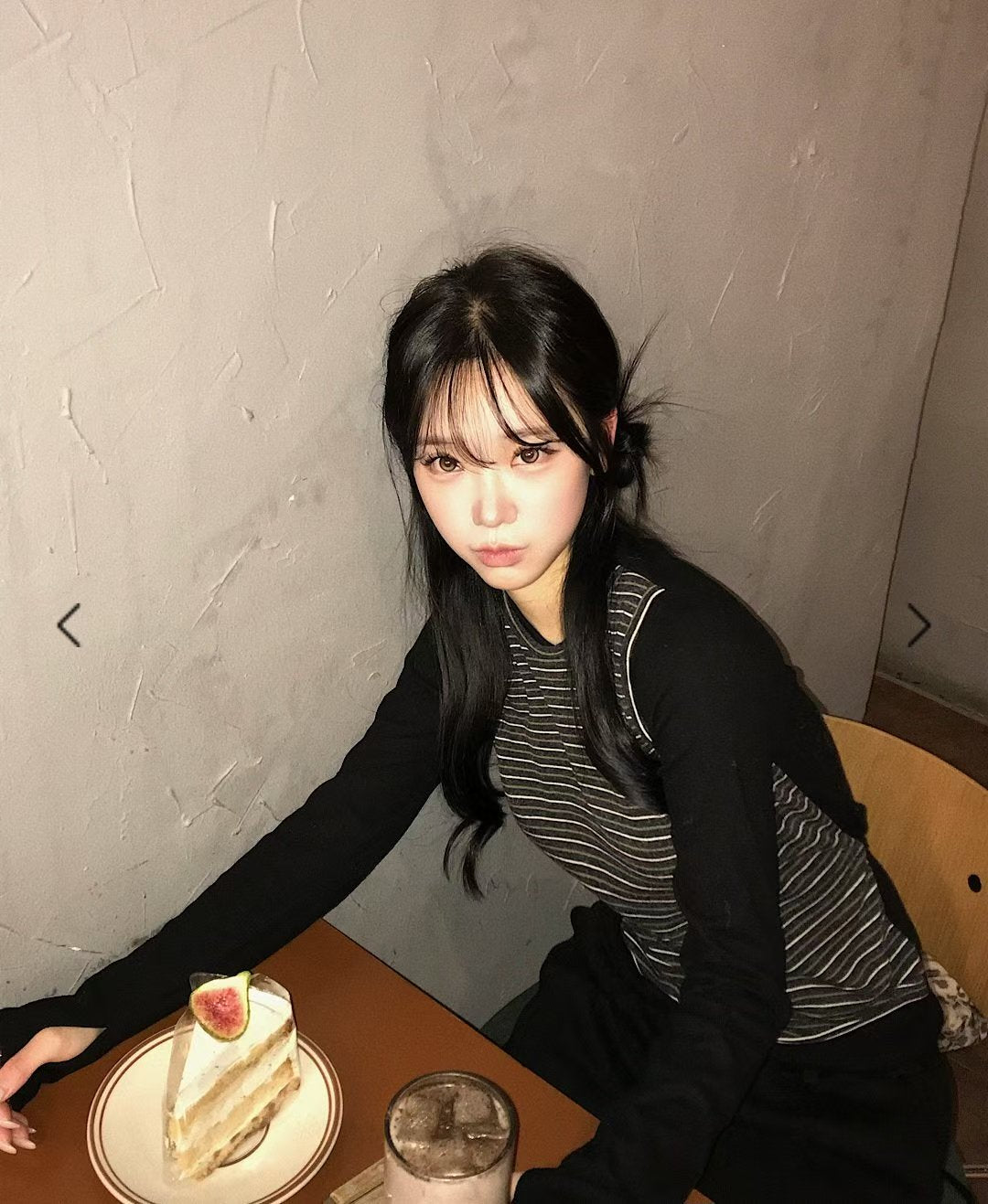 Striped Fake Two Piece Long Sleeve Tie Tee