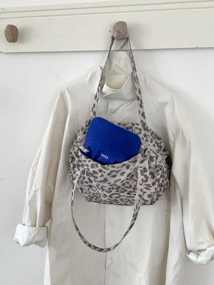 (BF NEW IN) Cozy Leopard Print Shoulder Bag