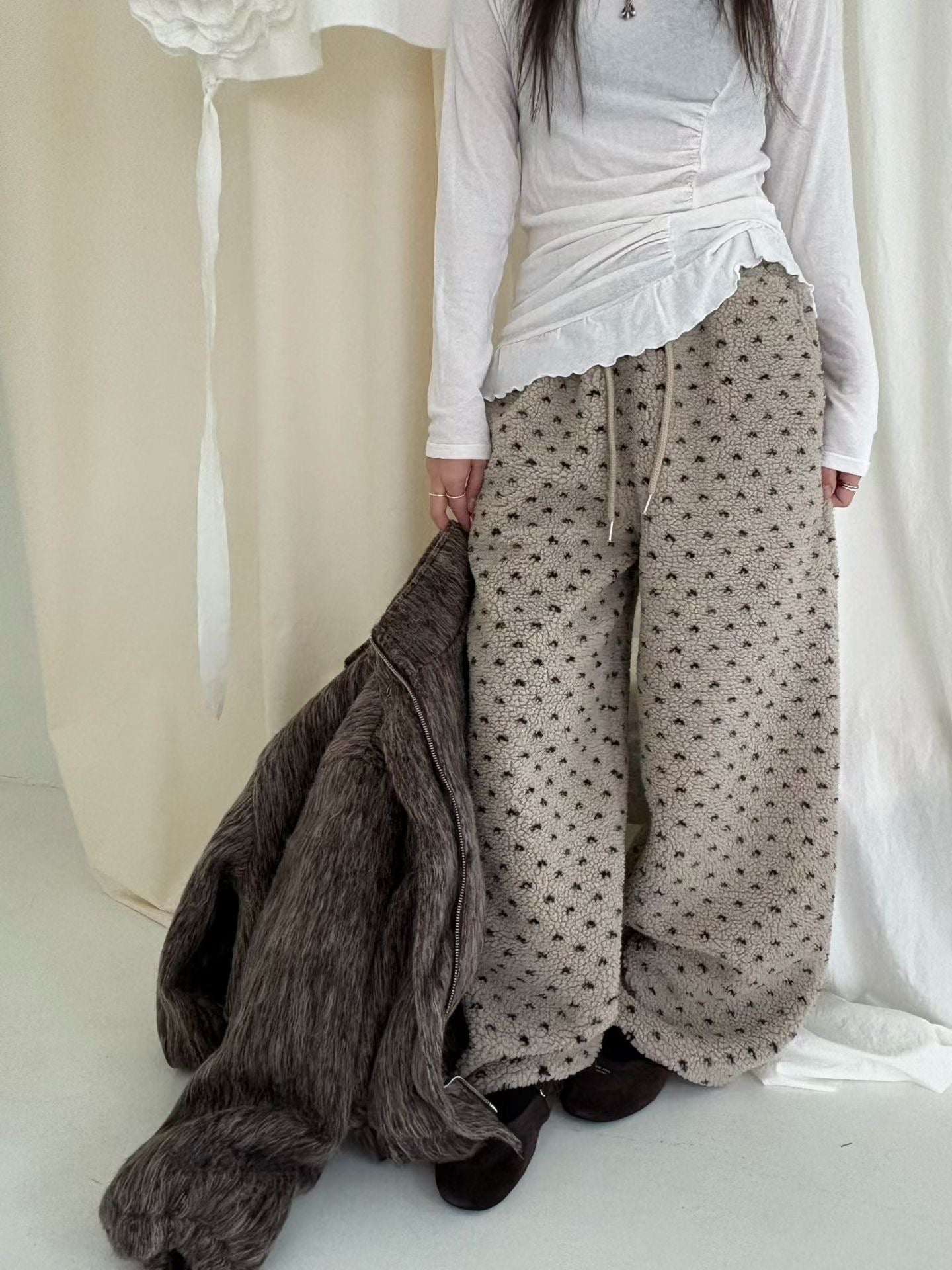 (DEC NEW) Heart Dumble Fur Pants