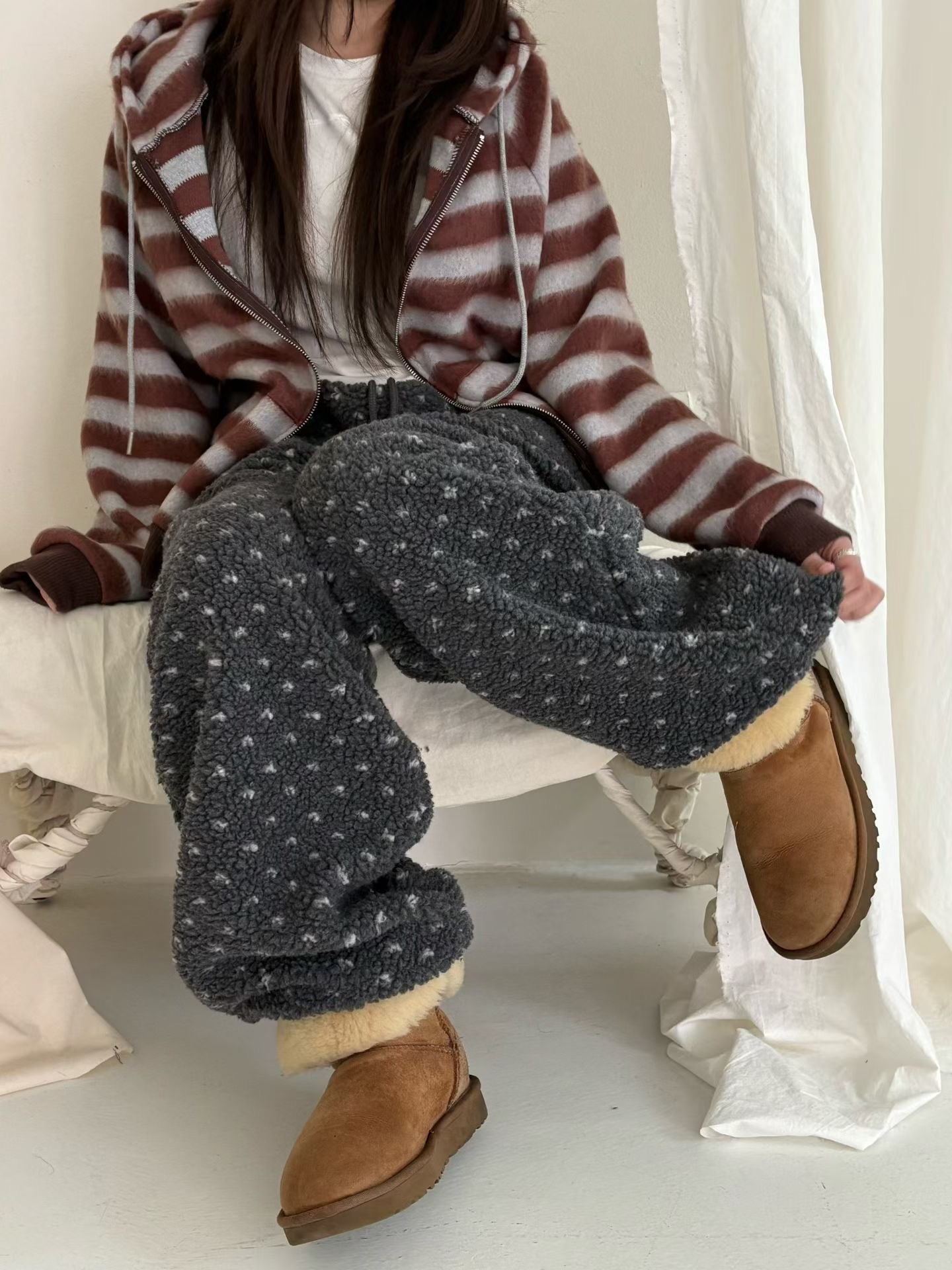 (DEC NEW) Heart Dumble Fur Pants