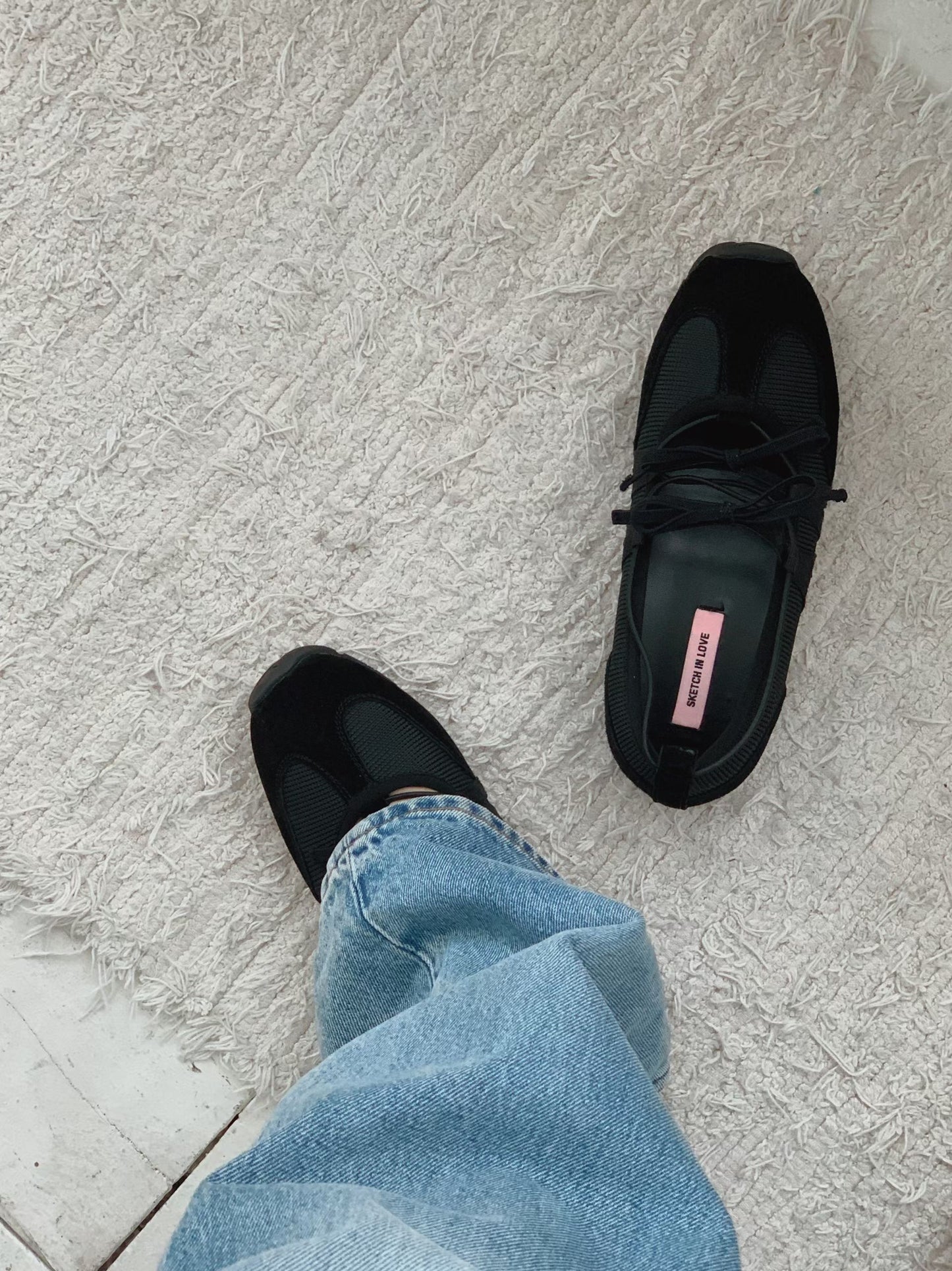 Ribbon Mood Sneakers (Black)