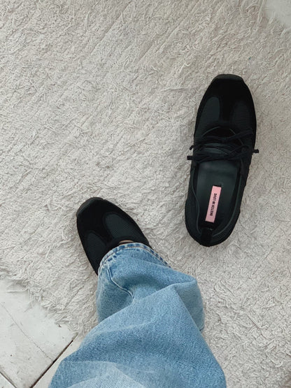 Ribbon Mood Sneakers (Black)