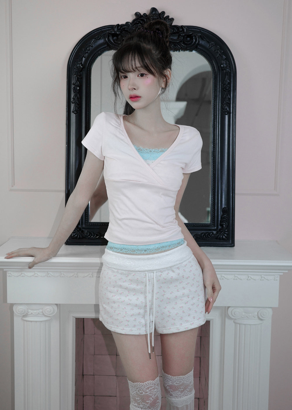 [Zanne] Brand Made Coguette Lace Sagging Folding Shorts (3 Colours)