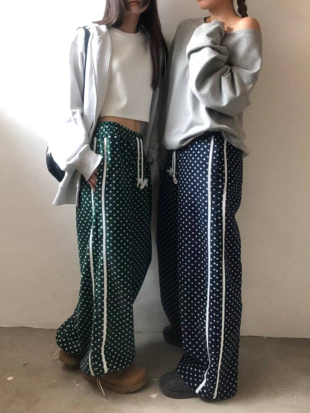 (DEC NEW) Polka dot double-sided brushed training pants