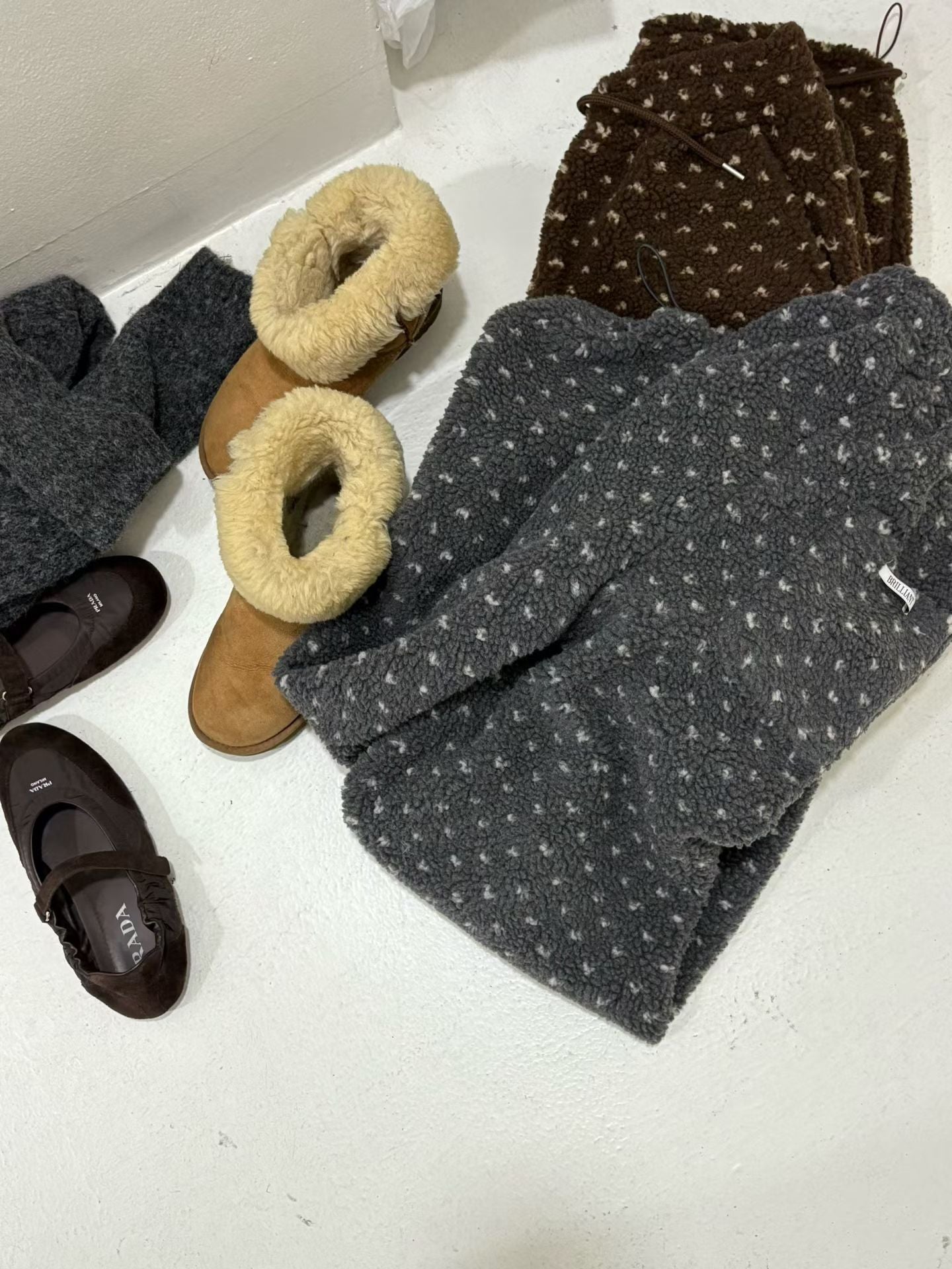 (DEC NEW) Heart Dumble Fur Pants