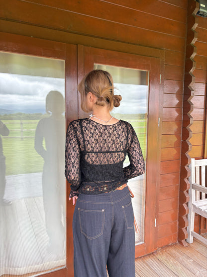 Sheer Lacy Slight Cropped Ballet Floral Tee (2 Colours)