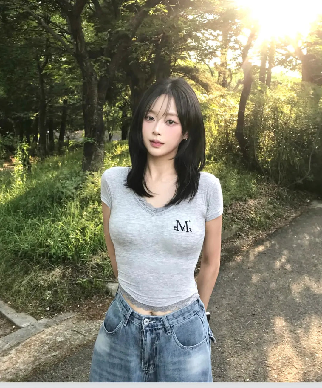 Brand Week Sale -07.13 [Mucent] Sunear Lace V-Neck Short Sleeve T-Shirt (6 Colors)
