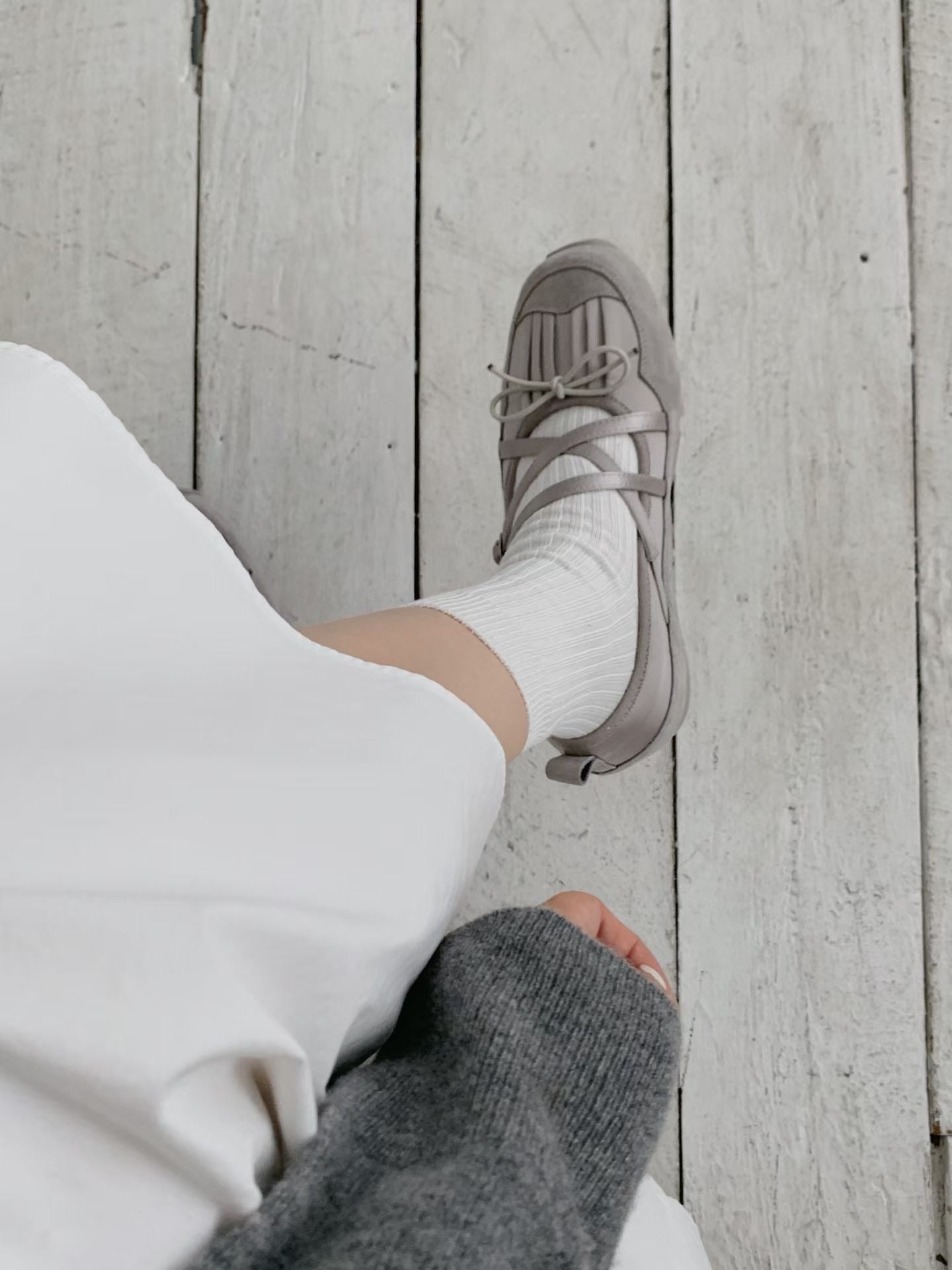 Fringe Ribbon Sneakers (Grey)