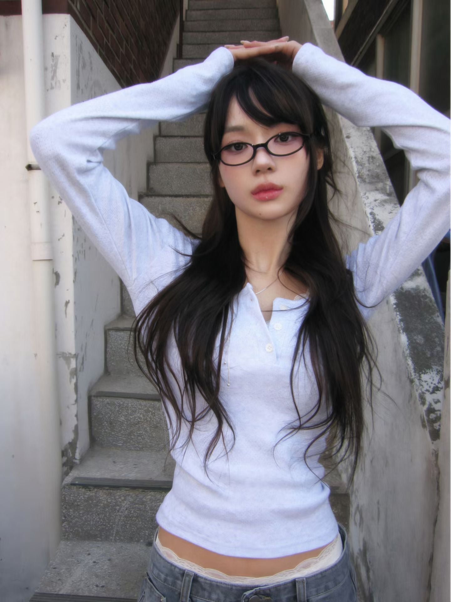 Spring Eyelet Punching Basic henley neck T-shirt