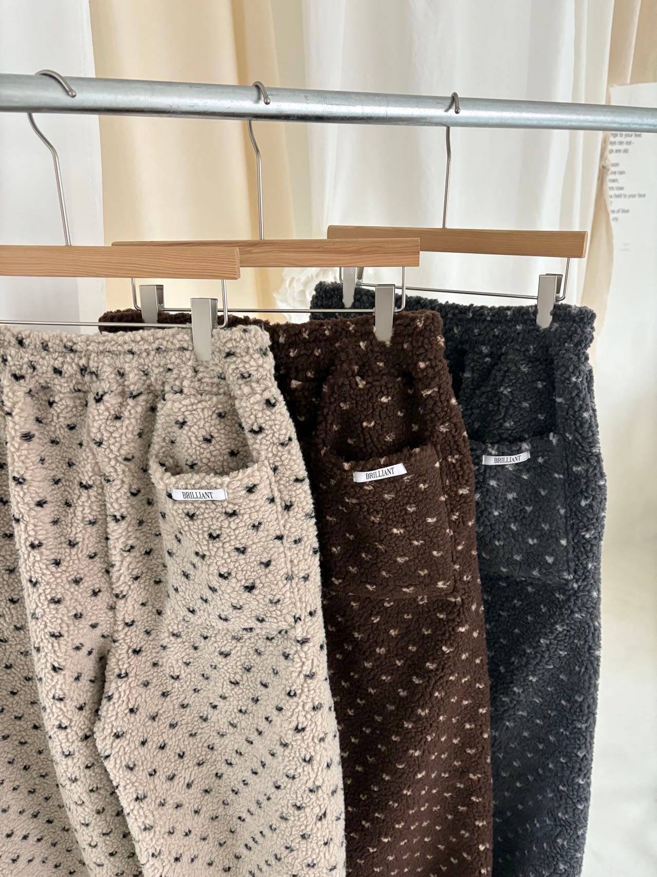 (DEC NEW) Heart Dumble Fur Pants