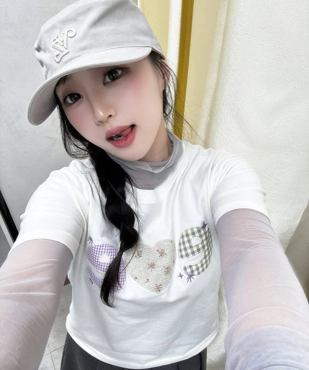 [Ambler] Check Flower Graphic Short Sleeve T-shirt (Oversized/Crop/3 Colours)
