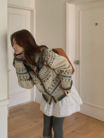 (BF NEW IN) Nordic Pattern Cardigan with Hood