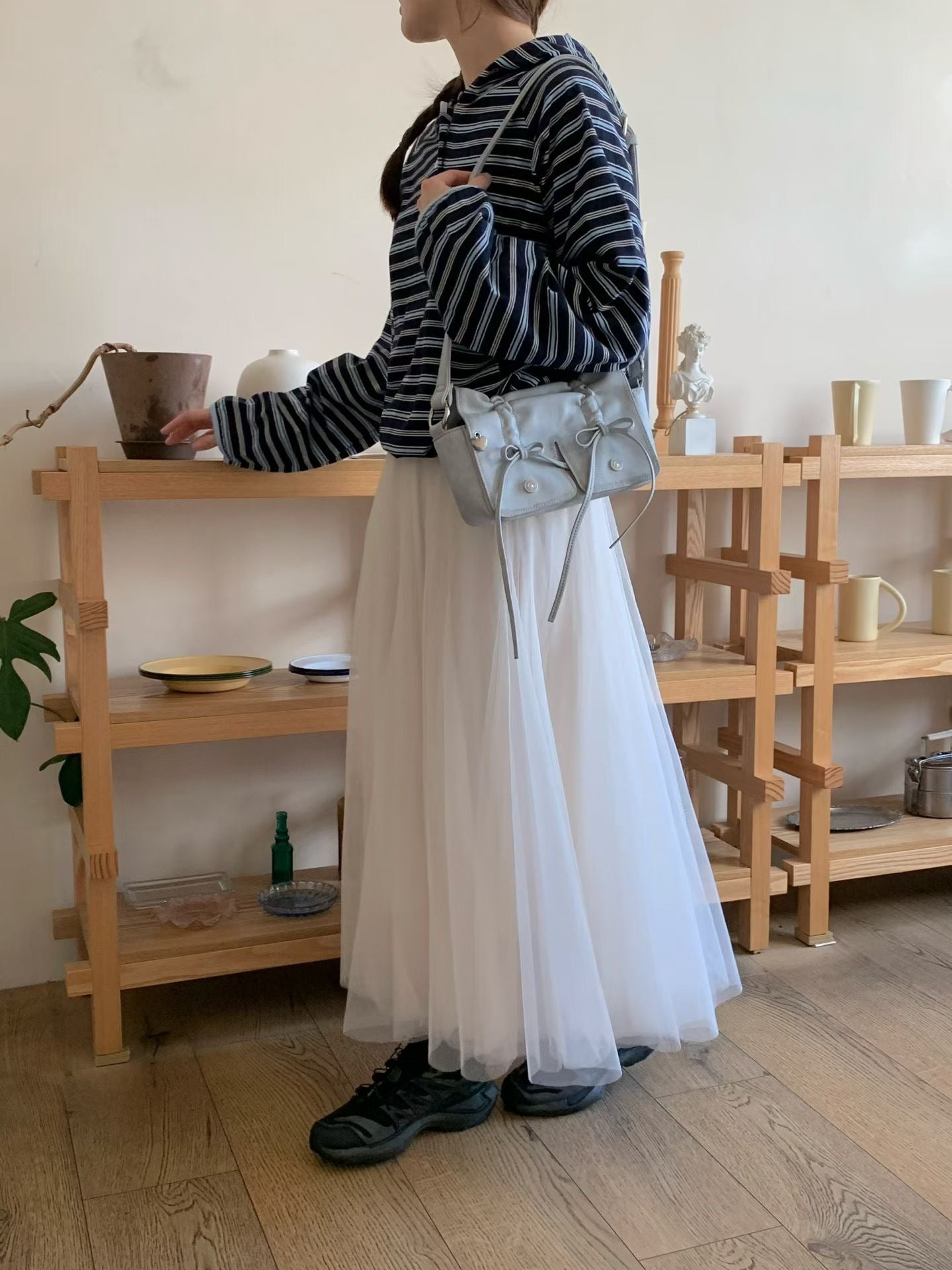 Grey Designer Brand Ribbon Leather Shoulder Bag (Large/Mini)