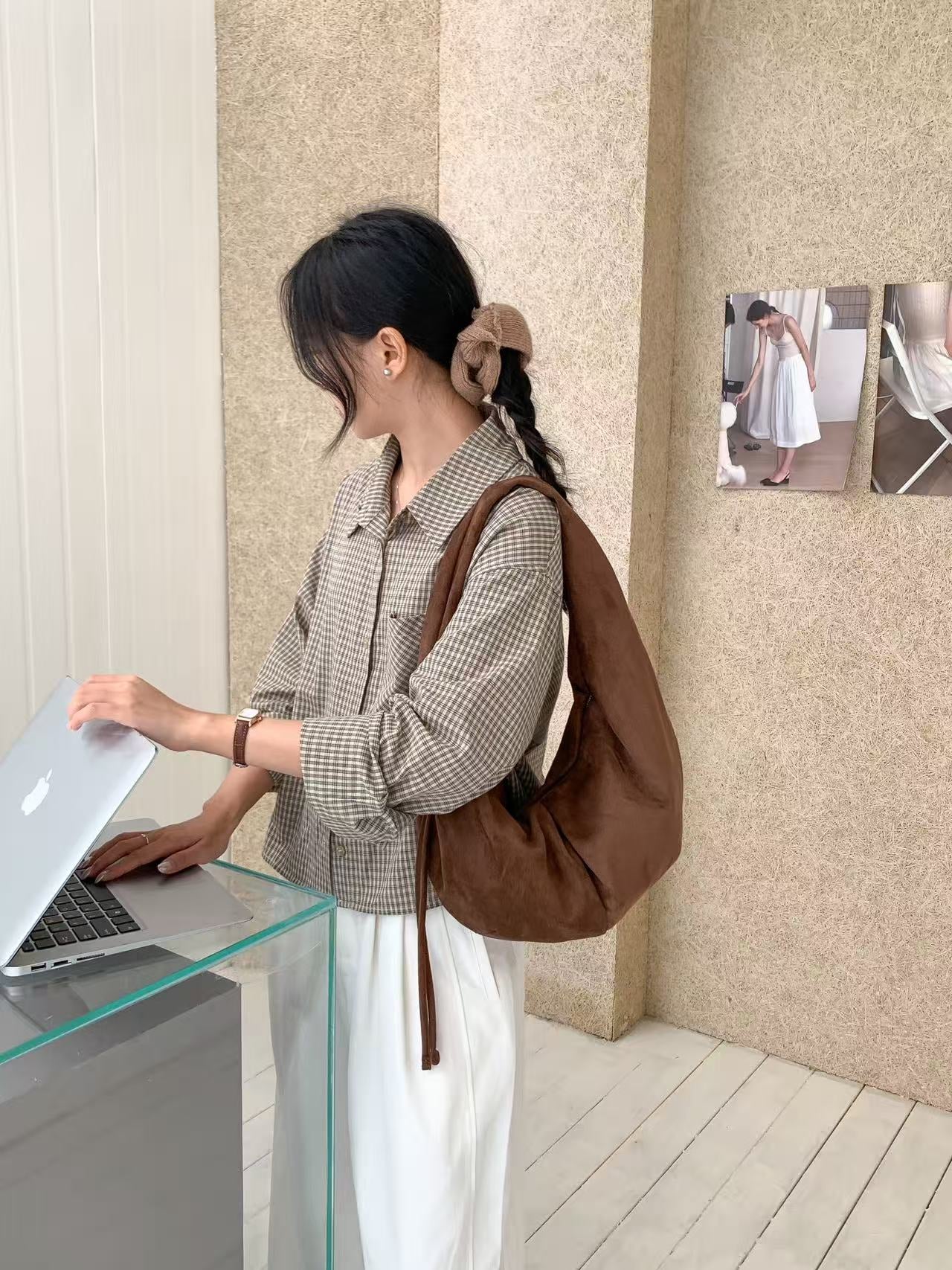 (BF NEW IN) Winter Croissant Ring bag