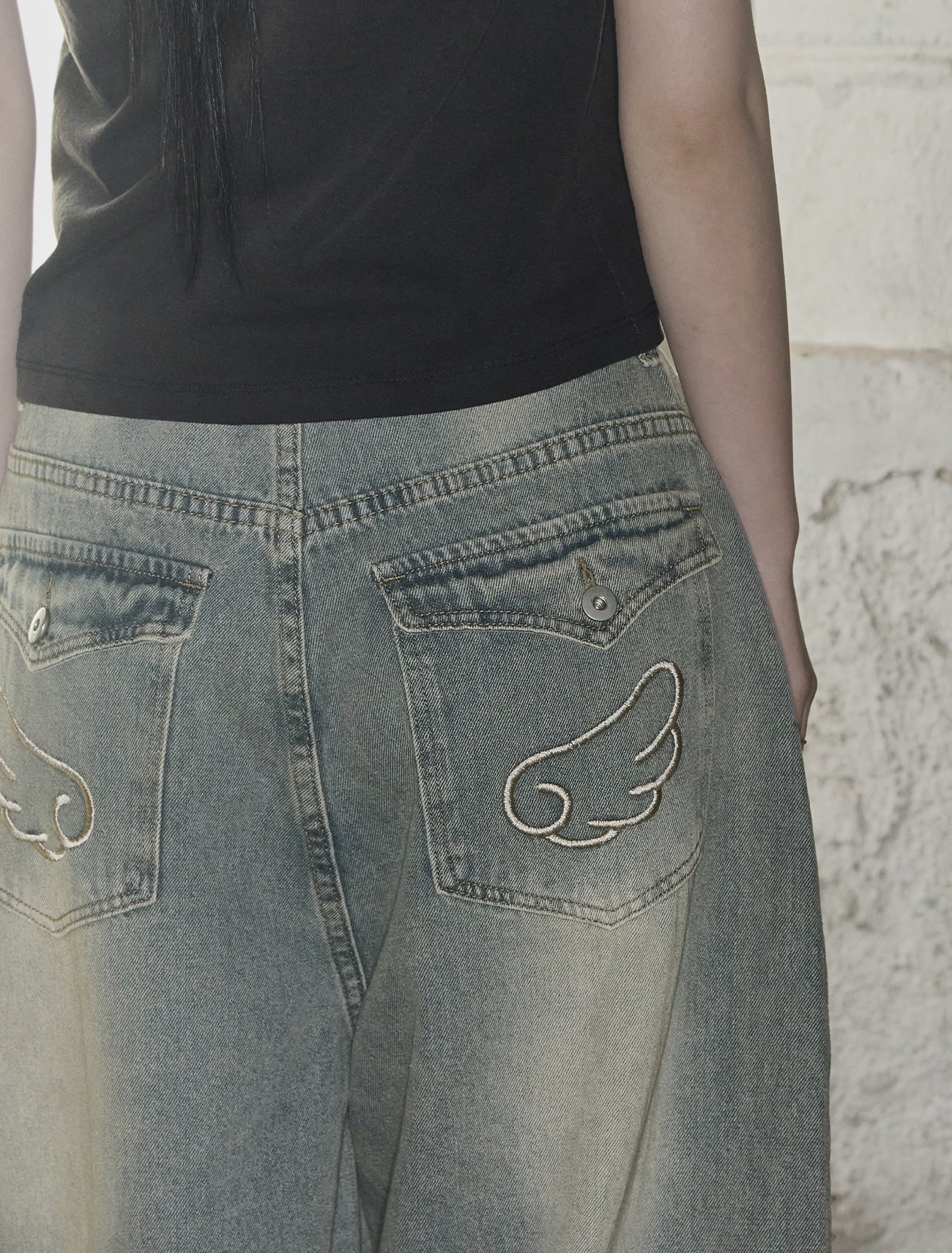 [LOOXP] Angel Wing Washed Back Pocket Balloon Wide Denim Pants Light Blue