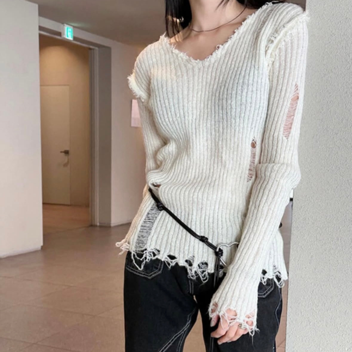 (BF NEW IN) V-neck Knit Wool Mesh Long Sleeve T-shirt