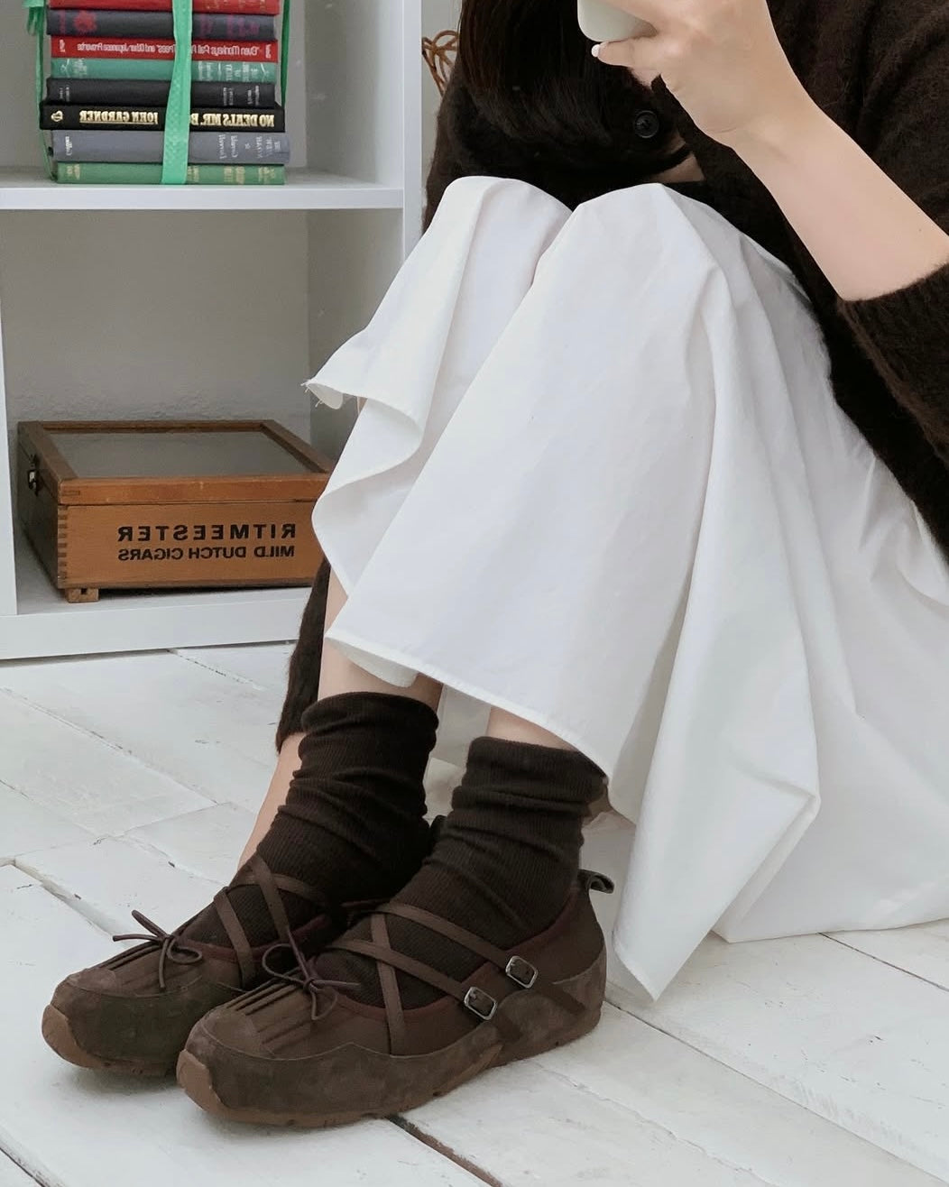 Fringe Ribbon Sneakers (Brown)