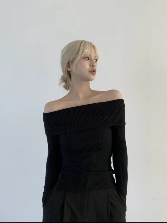 (Preorder) Daily Look Off-shoulder T-shirt